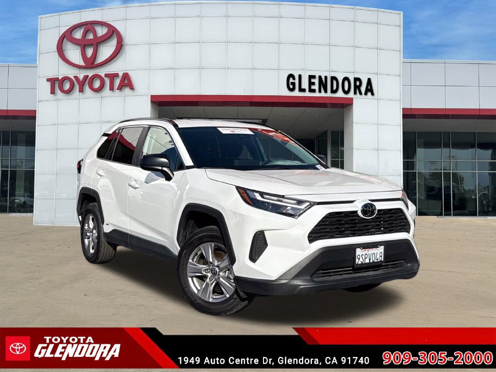 Certified 2025 Toyota RAV4 LE AWD/4WD image 1