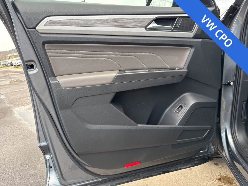 Certified 2022 Volkswagen Atlas Cross Sport SE AWD/4WD image 10