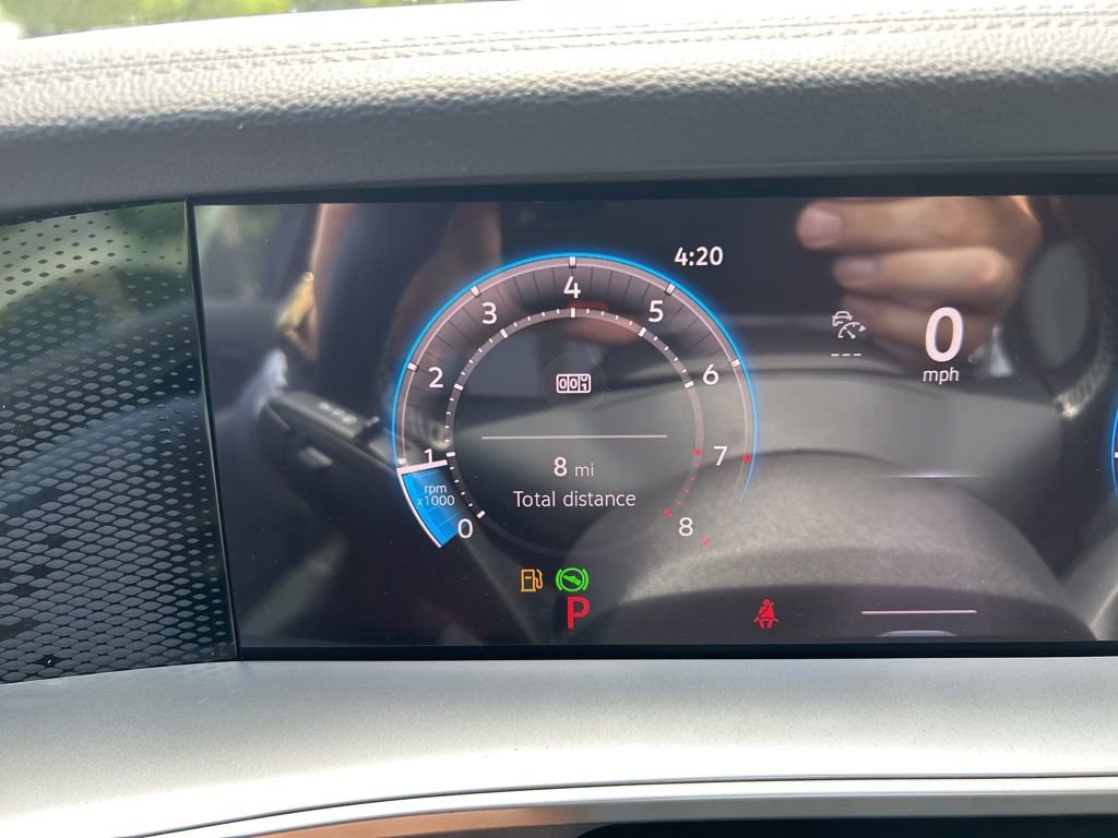 New 2025 Volkswagen Tiguan SE image 20