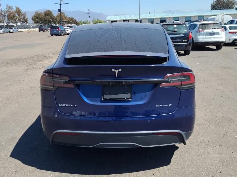 Used 2022 Tesla Model X Plaid image 5