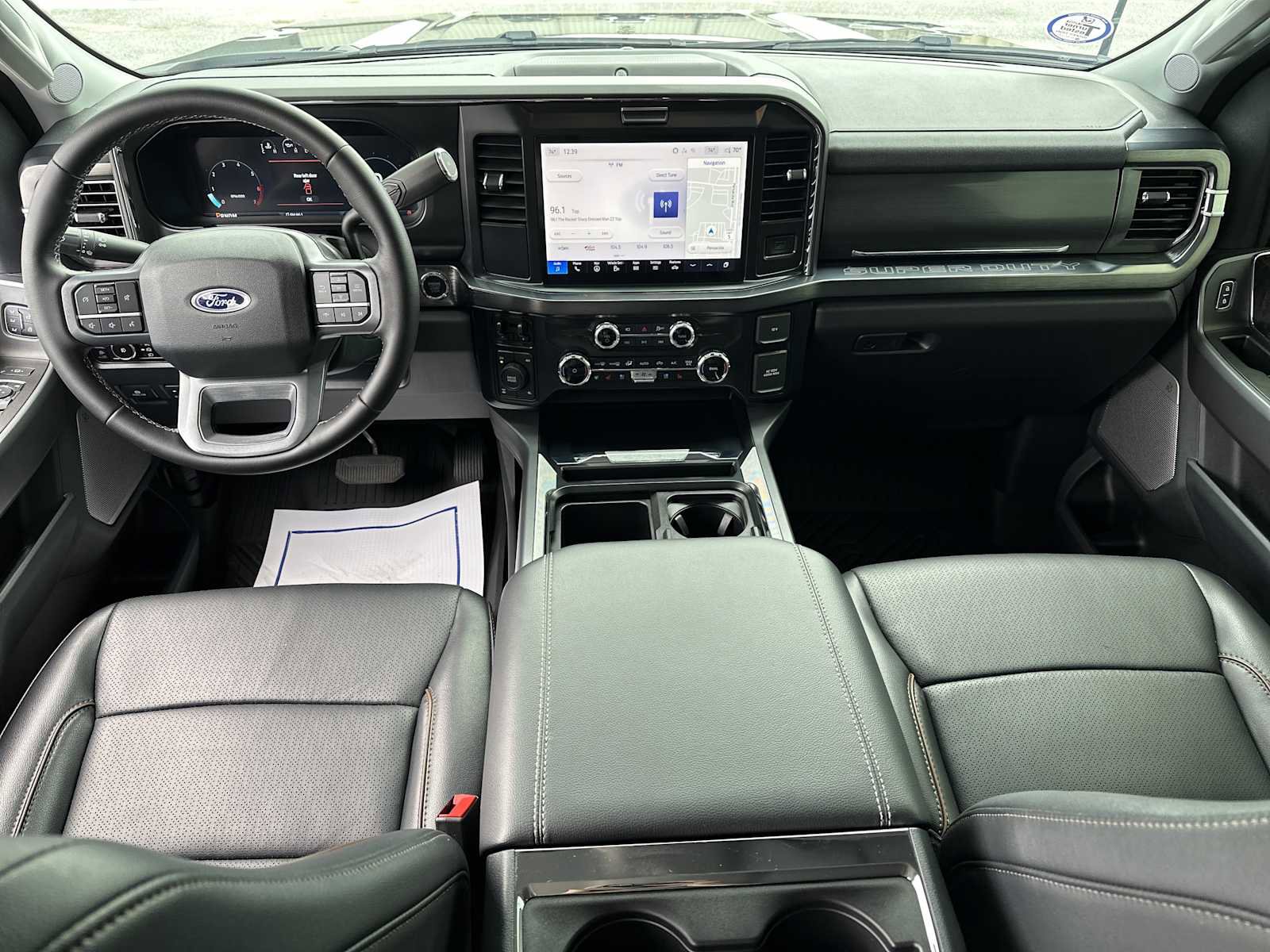 Used 2025 Ford F350 Lariat image 11