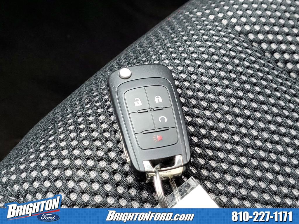 Used 2012 Chevrolet Equinox LT w/ Driver Convenience Package image 23