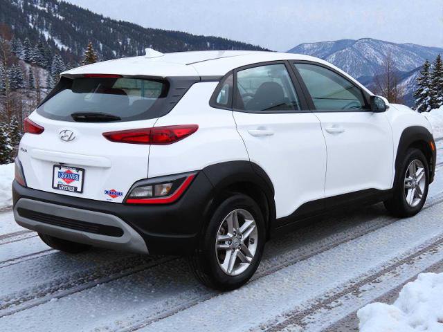 Used 2023 Hyundai Kona SE image 6