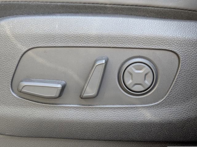 Used 2024 Kia Carnival SX FWD image 28