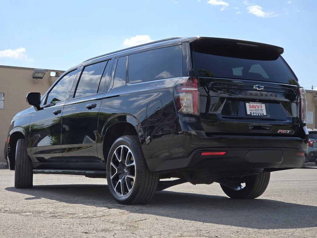 Used 2023 Chevrolet Suburban RST AWD/4WD image 17