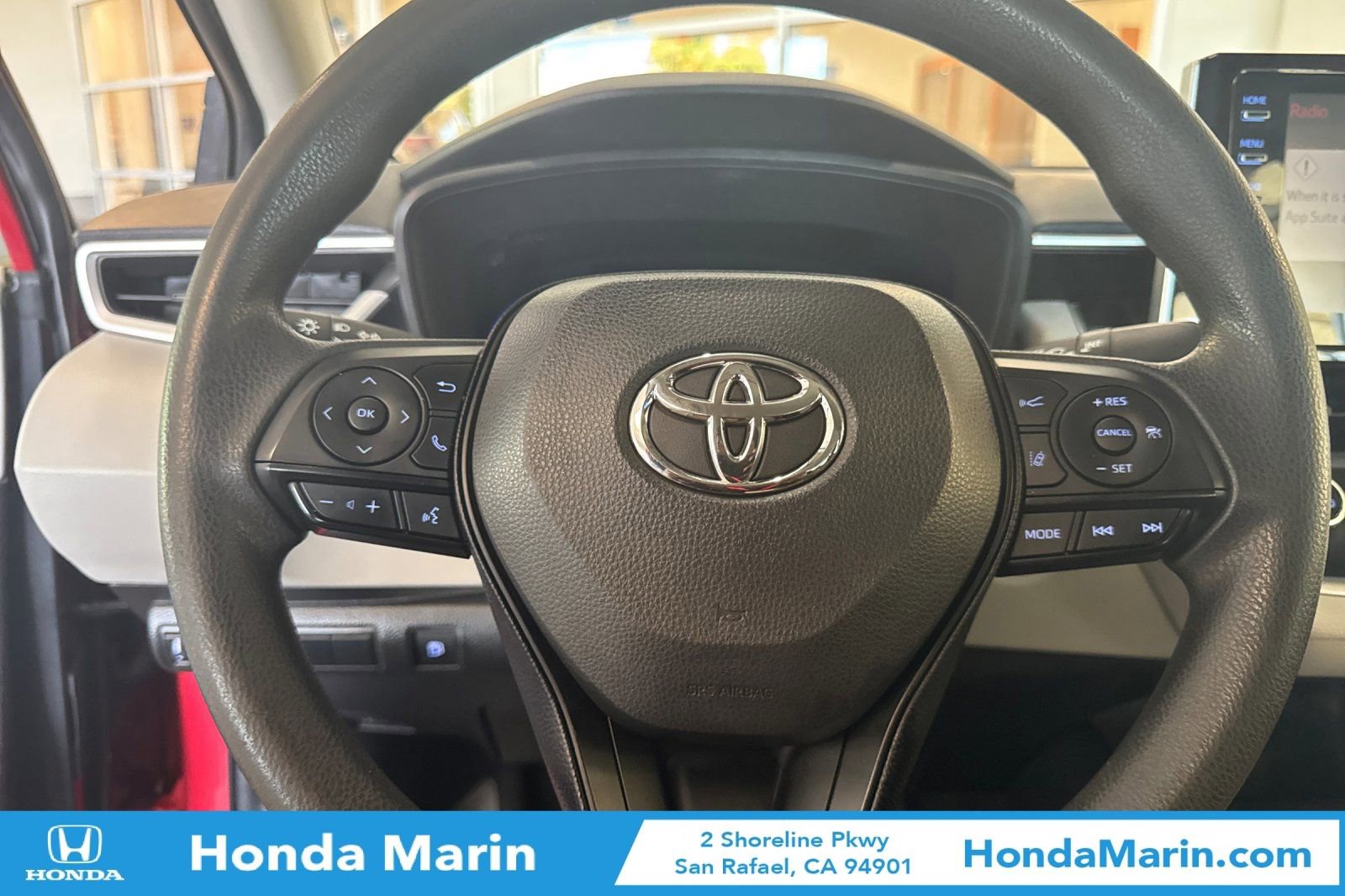 Used 2020 Toyota Corolla LE FWD image 28