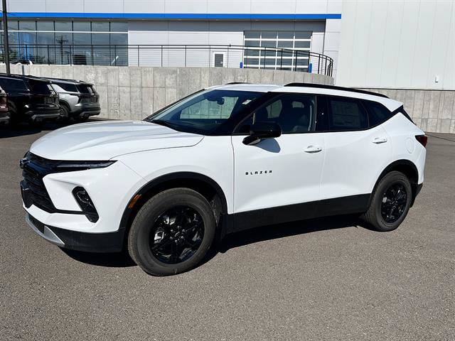 New 2026 Chevrolet Blazer LT w/ Convenience Package AWD/4WD image 1