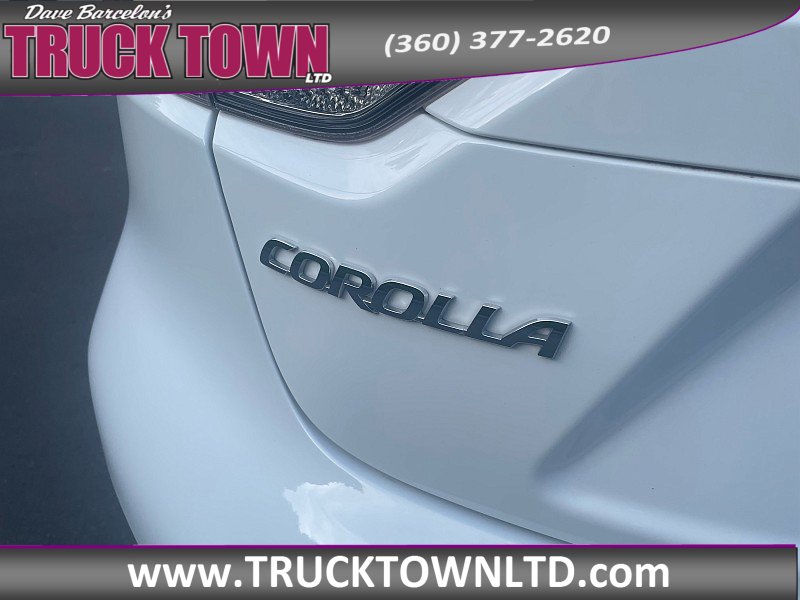 Used 2025 Toyota Corolla LE FWD image 34
