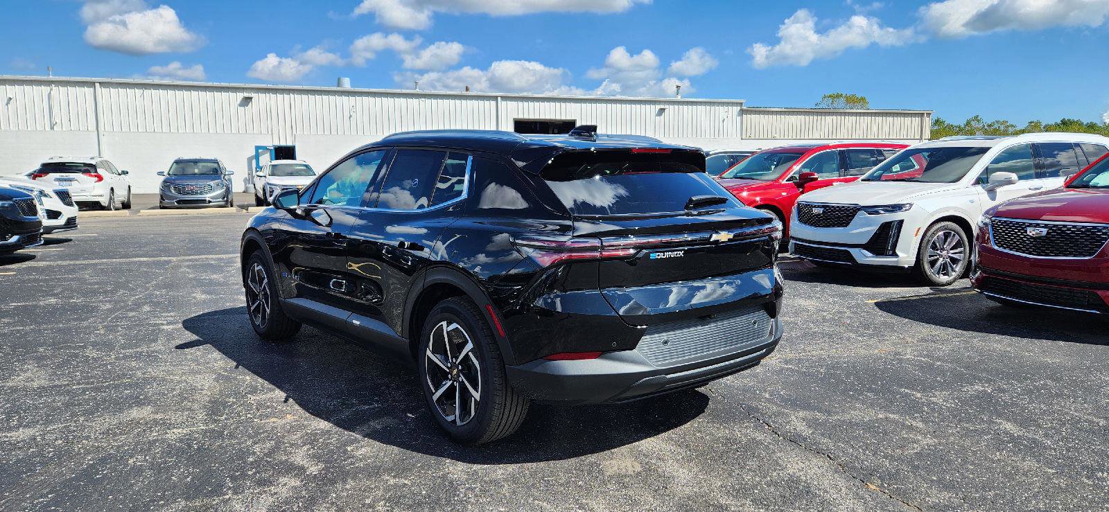 New 2026 Chevrolet Equinox EV LT image 7