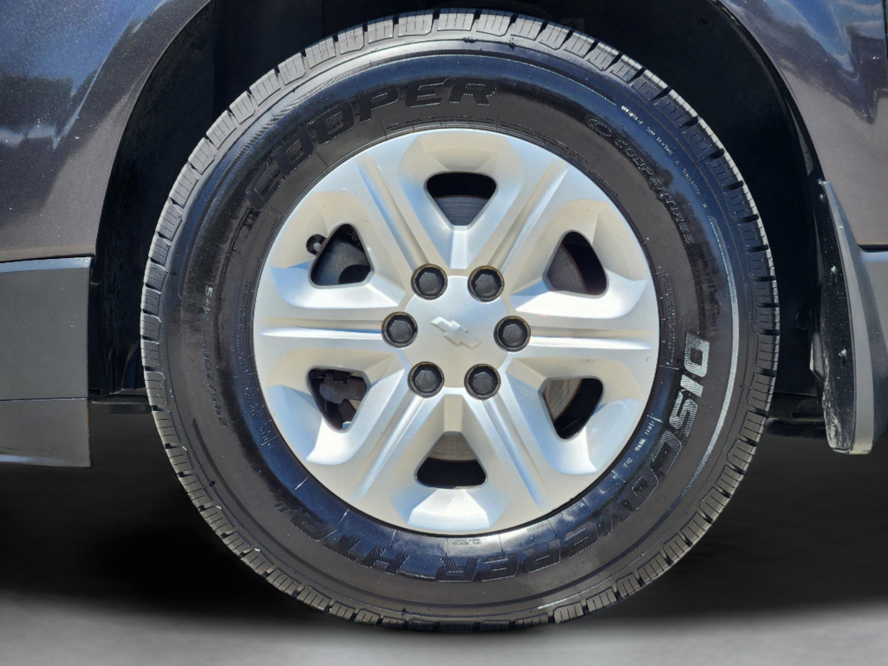 Used 2015 Chevrolet Traverse LS FWD image 30