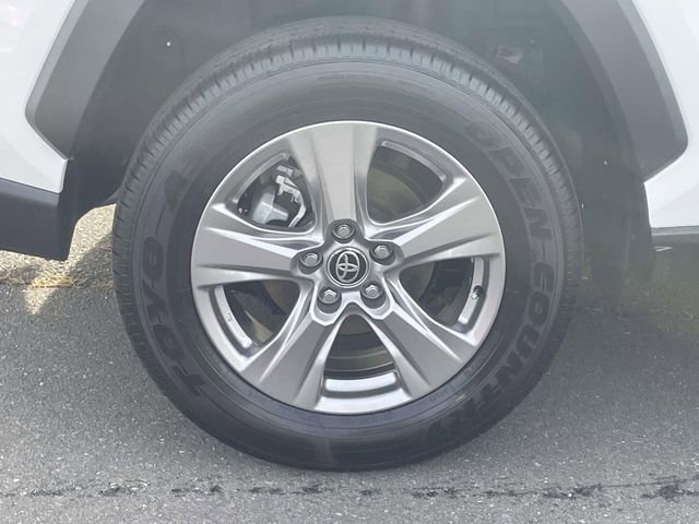 Used 2025 Toyota RAV4 XLE image 7