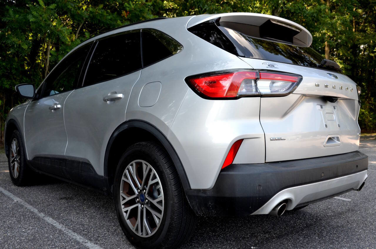 Used 2020 Ford Escape SEL image 5