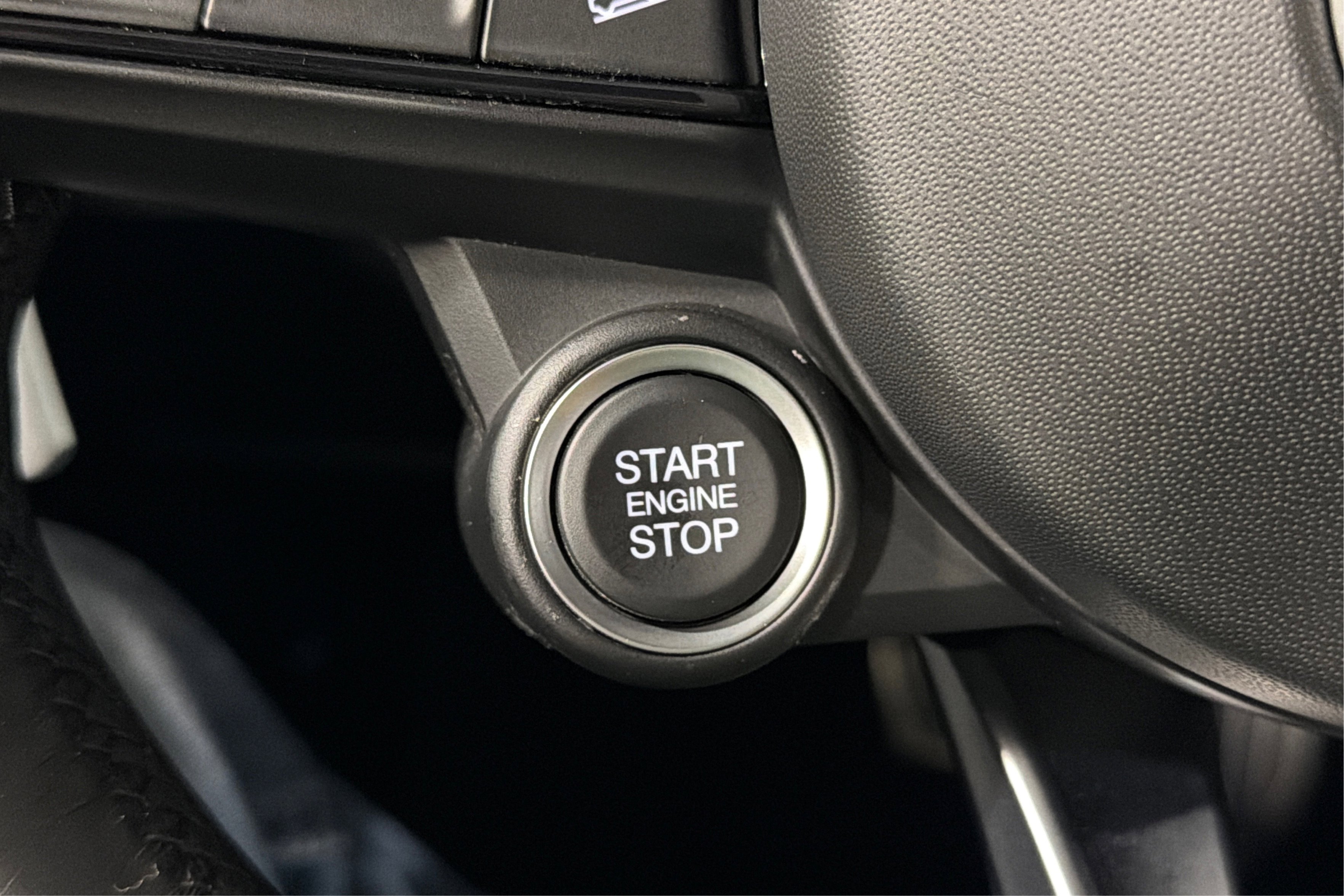 Used 2025 Alfa Romeo Stelvio Sprint w/ Veloce Package image 25