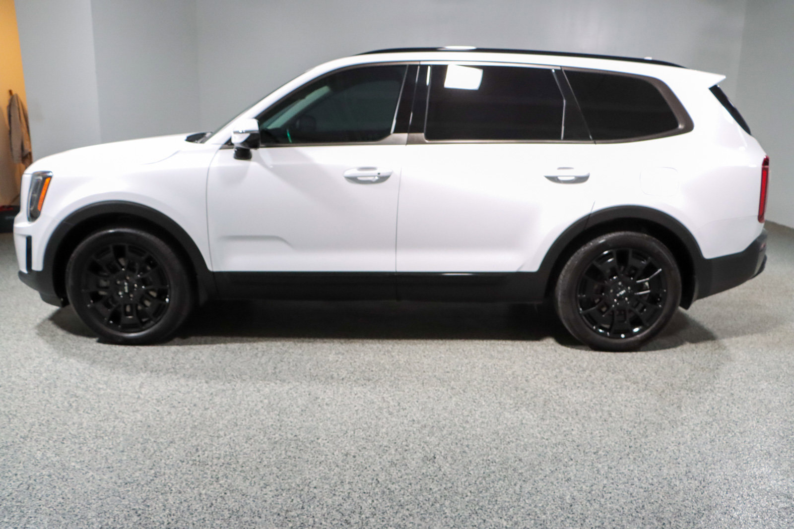 Used 2022 Kia Telluride SX image 10