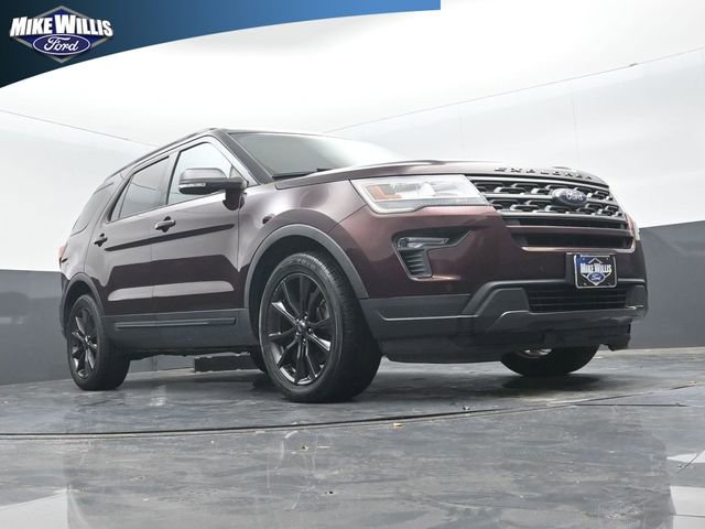 Used 2019 Ford Explorer XLT w/ Equipment Group 202A FWD image 17