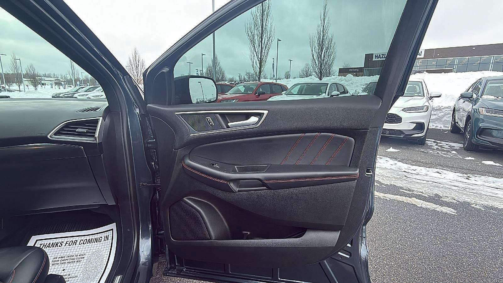 Used 2024 Ford Edge ST-Line w/ Cargo Accessory Package AWD/4WD image 17