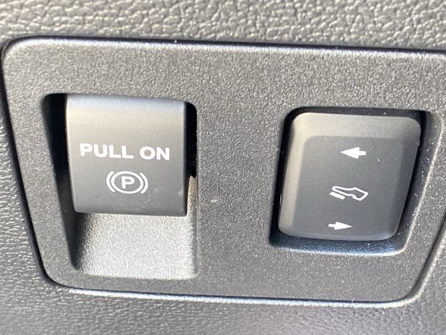 Used 2021 Ford Expedition Limited AWD/4WD image 27