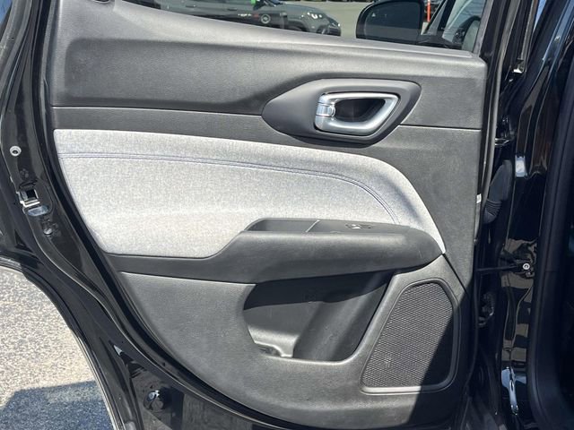 Used 2024 Jeep Compass Latitude image 19