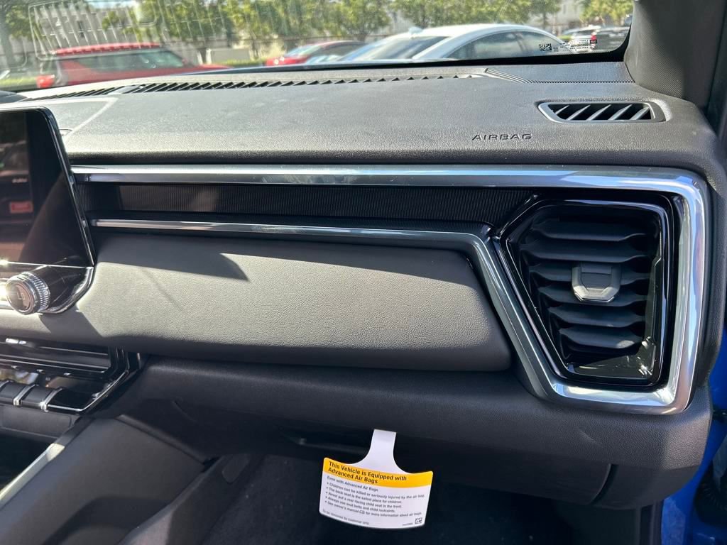 New 2026 GMC Canyon Elevation w/ Convenience Package image 32