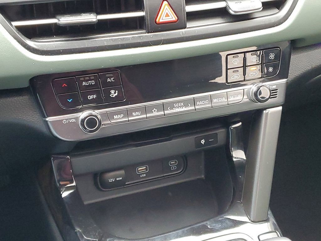 Used 2024 Kia Seltos SX w/ SX Sunroof Package image 23