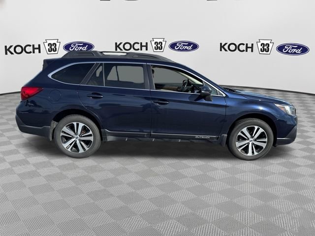Used 2018 Subaru Outback 2.5i Limited AWD/4WD image 9