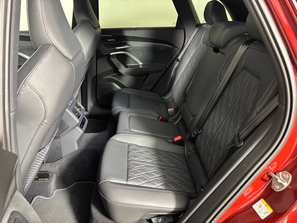New 2026 Audi SQ5 Prestige AWD/4WD image 10