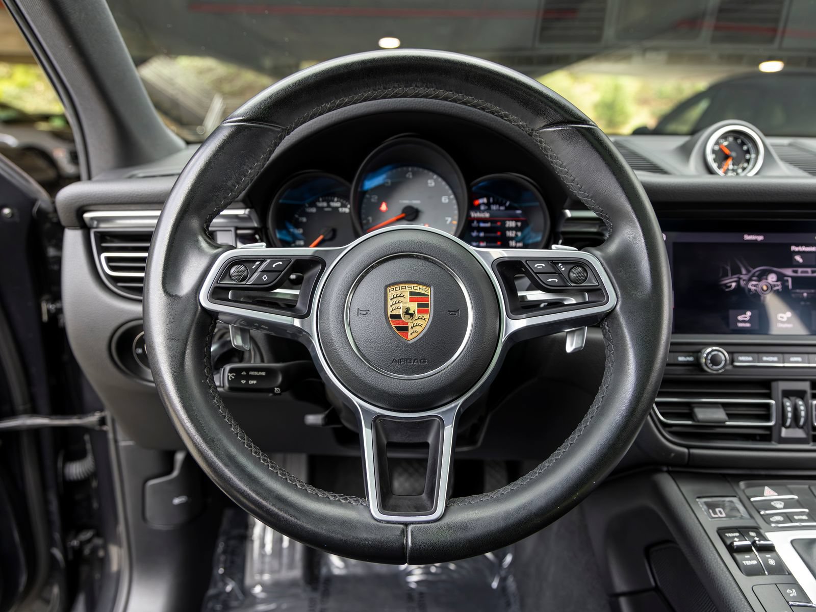 Certified 2021 Porsche Macan S AWD/4WD image 33