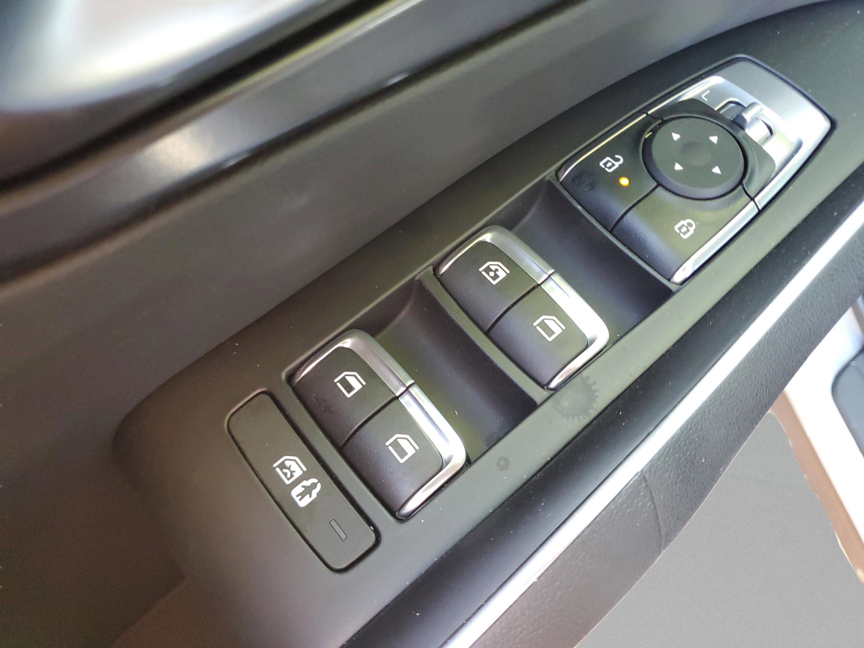 New 2026 Kia Sorento EX FWD image 16