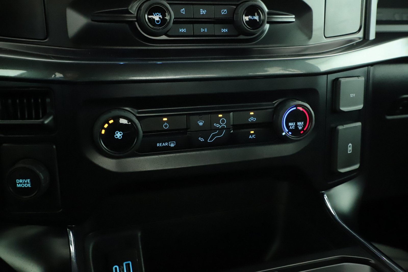 Used 2023 Ford F150 XL w/ STX Appearance Package RWD image 24