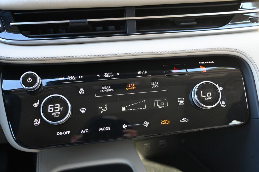 Used 2023 INFINITI QX60 Luxe w/ Cargo Package AWD/4WD image 30
