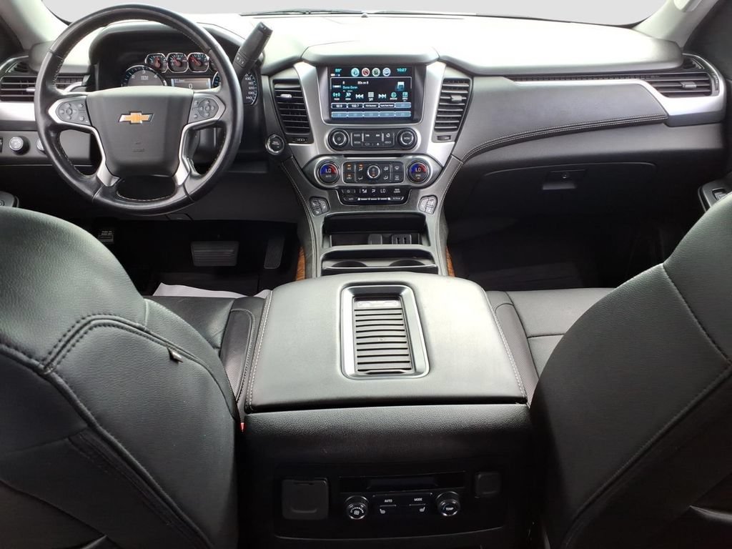 Used 2020 Chevrolet Suburban Premier AWD/4WD image 15