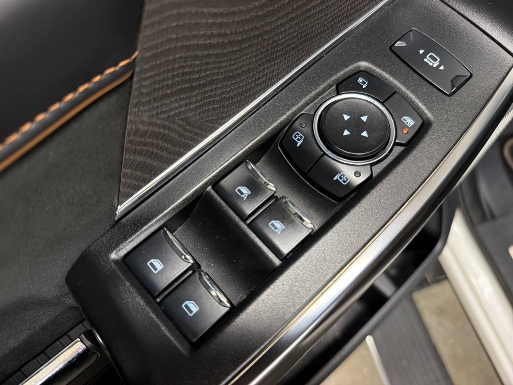 Used 2024 Ford F250 Platinum AWD/4WD image 17