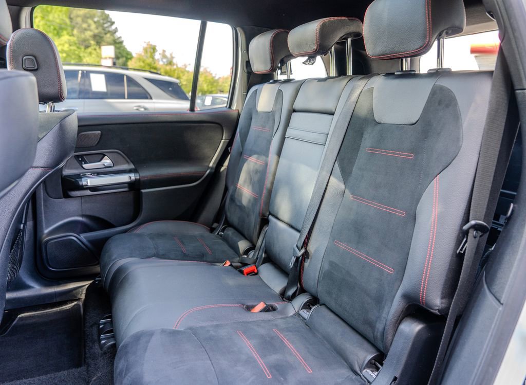 Used 2024 Mercedes-Benz GLB 250 image 20