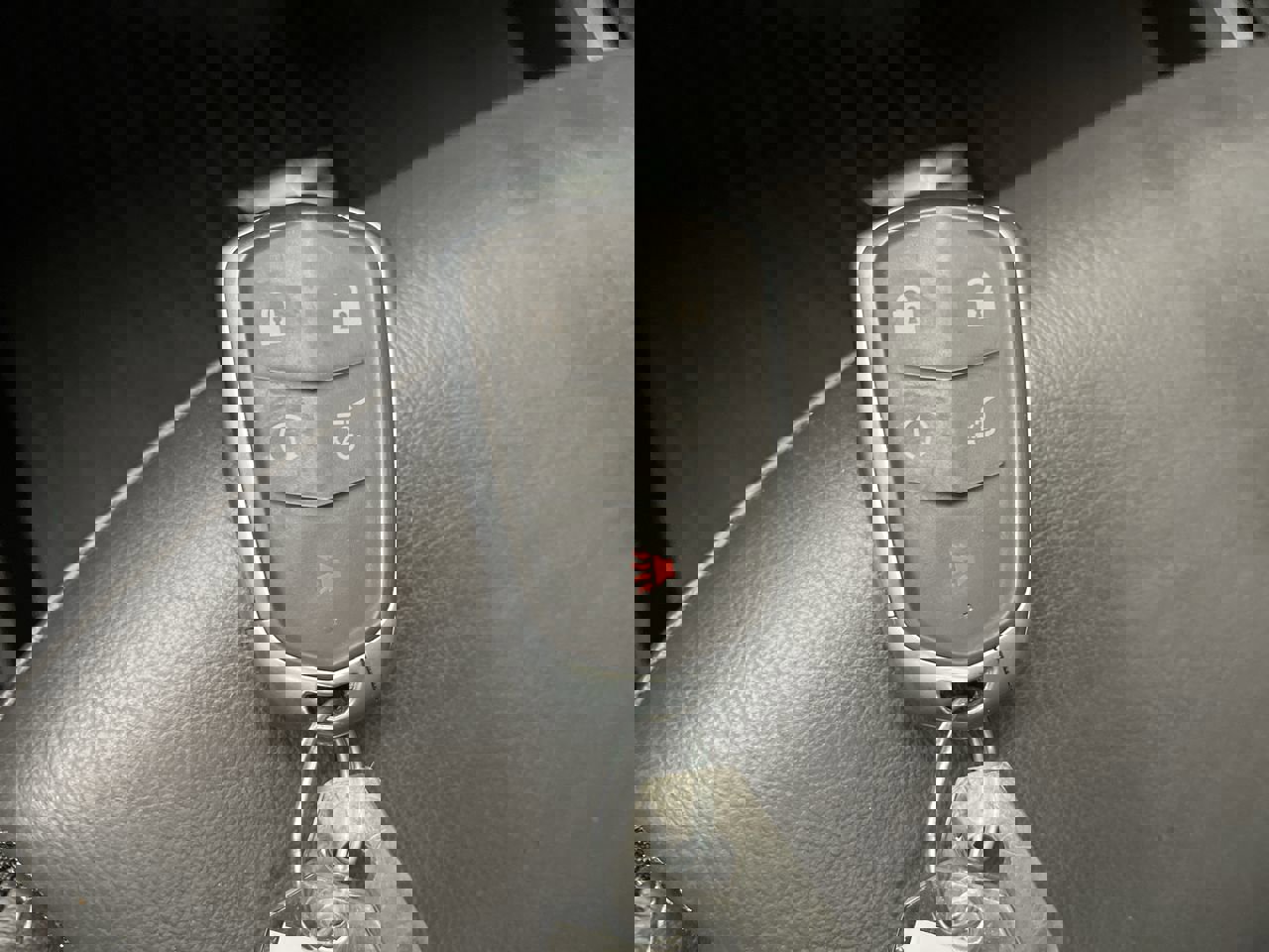 Used 2021 Cadillac XT5 Premium Luxury w/ LPO, Floor Liner Package image 29