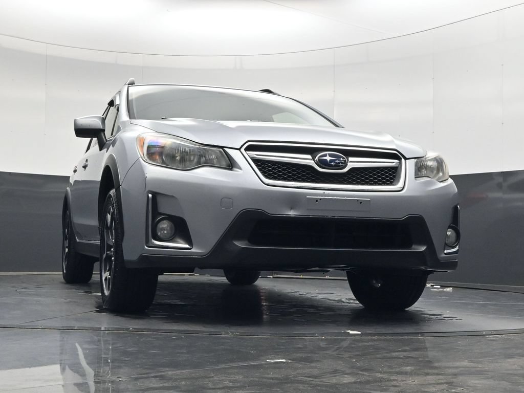 Used 2017 Subaru Crosstrek 2.0i Premium AWD/4WD image 29