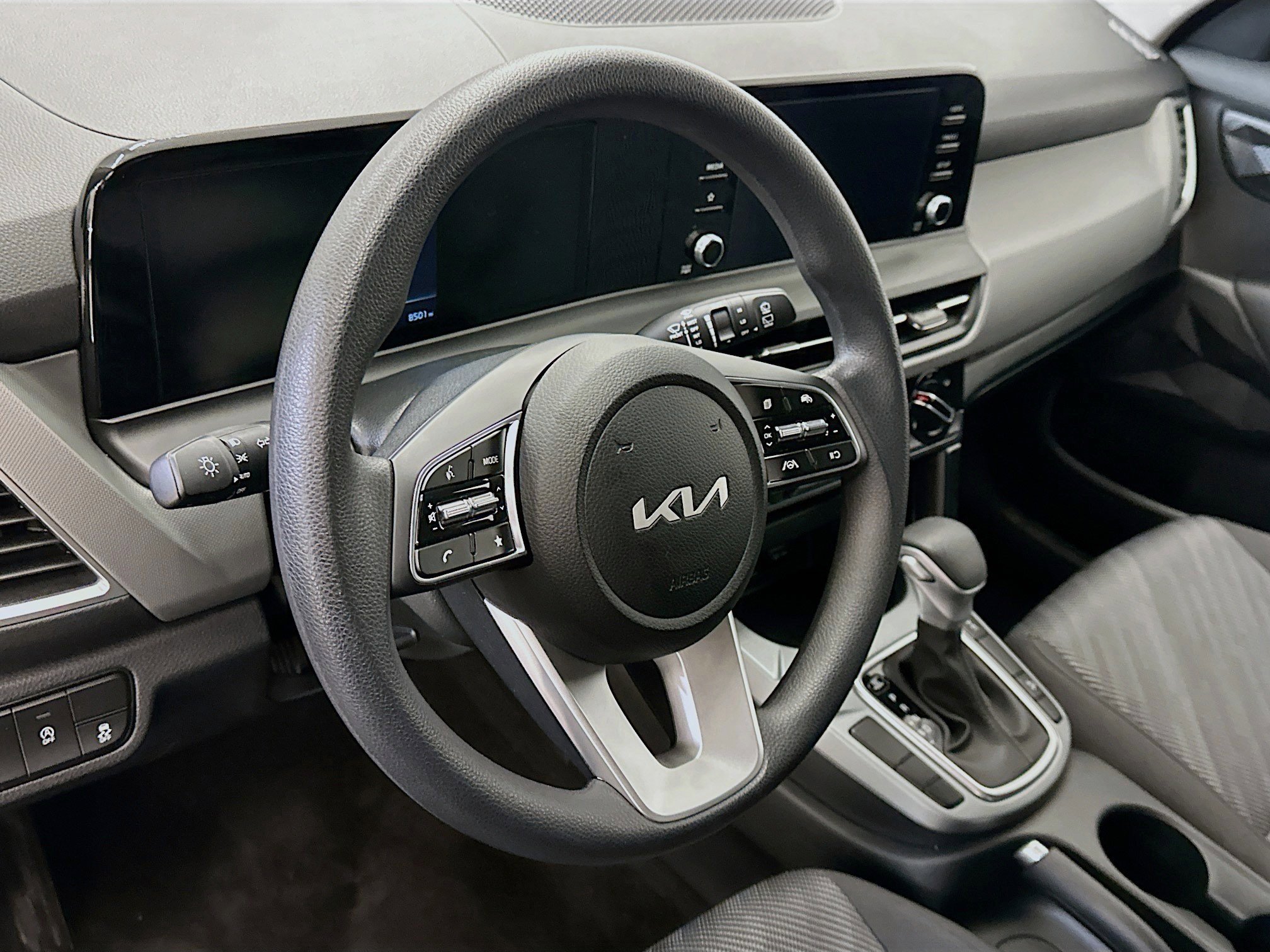 Used 2026 Kia Seltos LX AWD/4WD image 18
