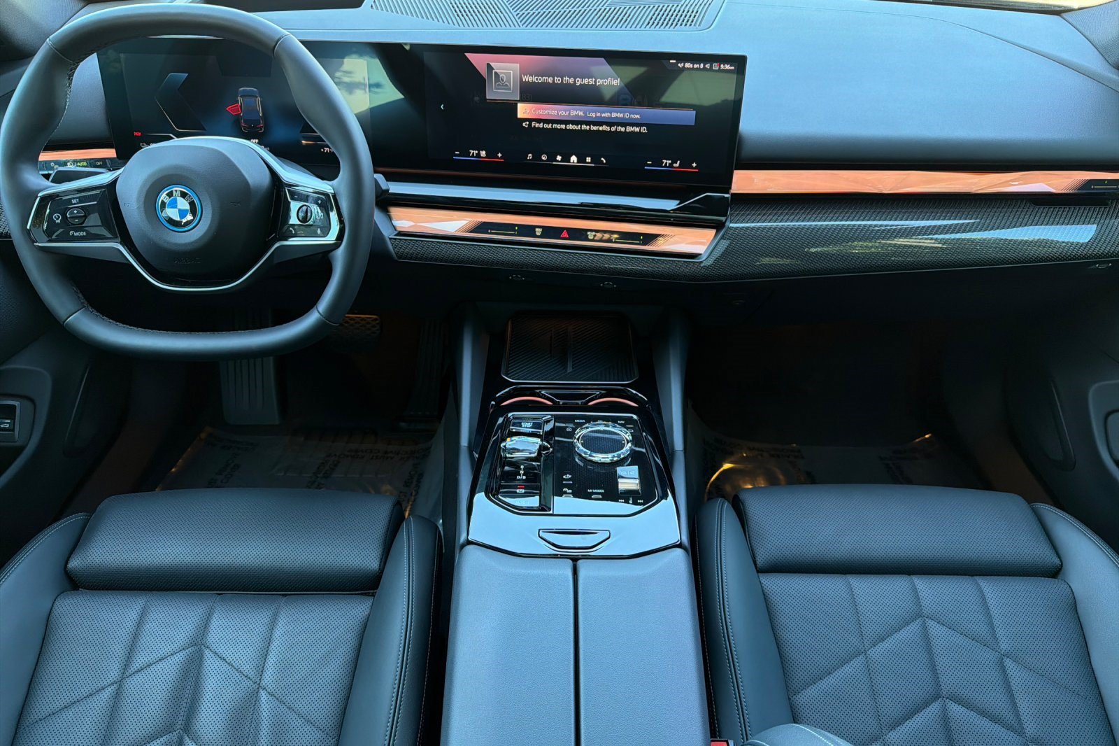 Used 2024 BMW i5 eDrive40i w/ Executive Package RWD image 17