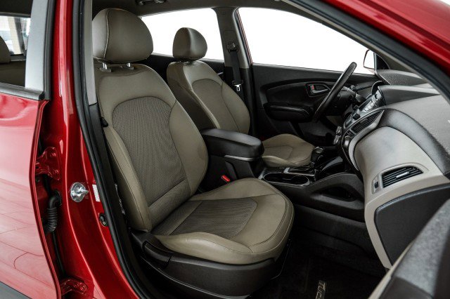 Used 2015 Hyundai Tucson SE AWD/4WD image 29