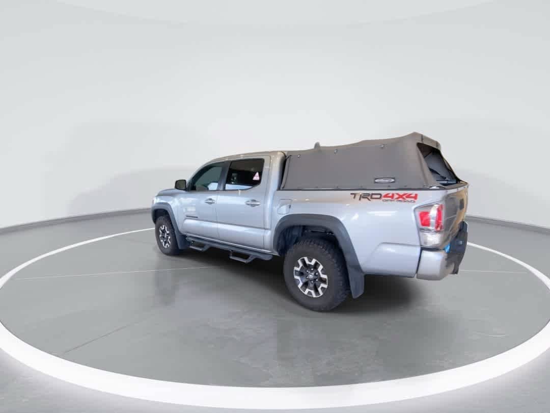 Certified 2020 Toyota Tacoma TRD Off-Road w/ TRD Premium Off Road Package AWD/4WD image 6