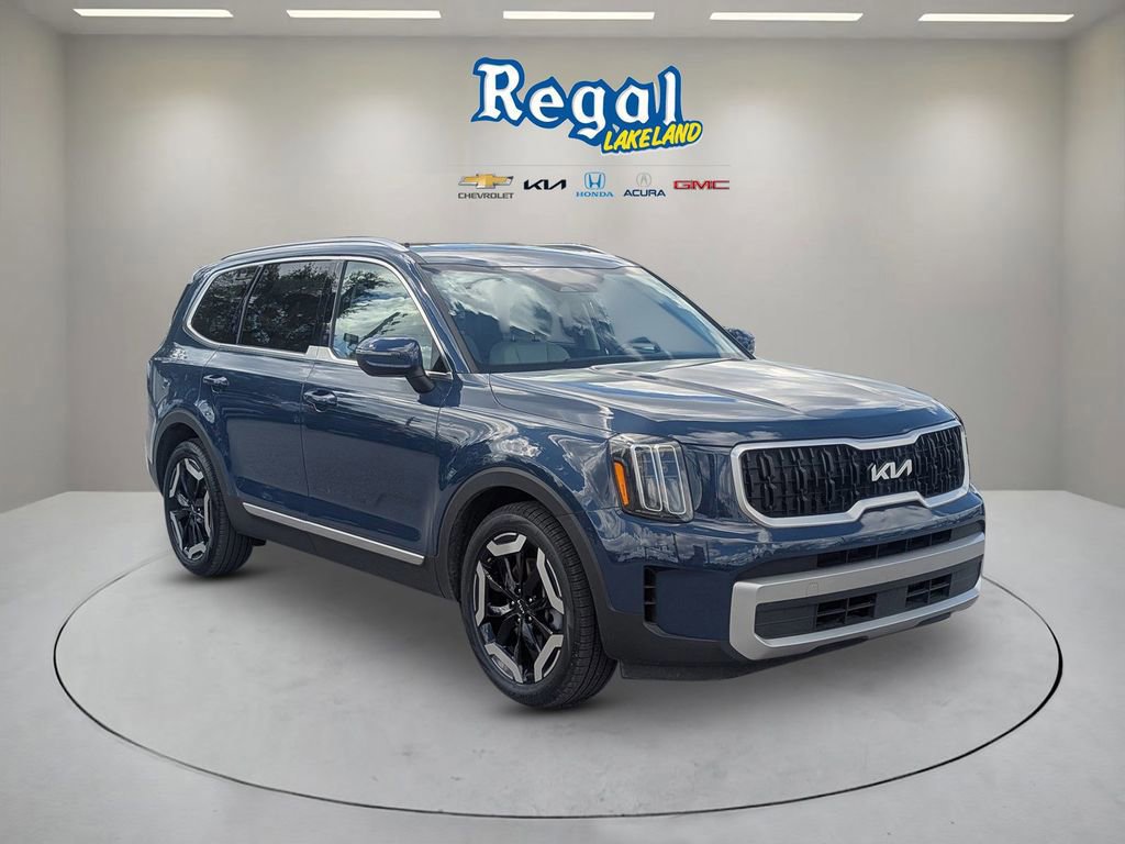 Used 2023 Kia Telluride EX