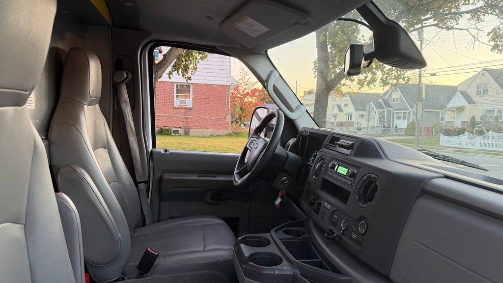Used 2024 Ford E-350 and Econoline 350 Super Duty w/ Driver's Safety Package image 21