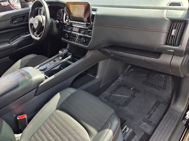 Used 2025 Nissan Pathfinder Rock Creek image 29