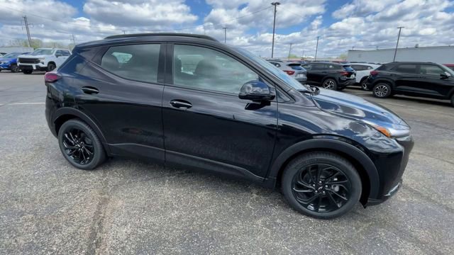 New 2027 Chevrolet Bolt RS w/ Technology Package FWD image 3