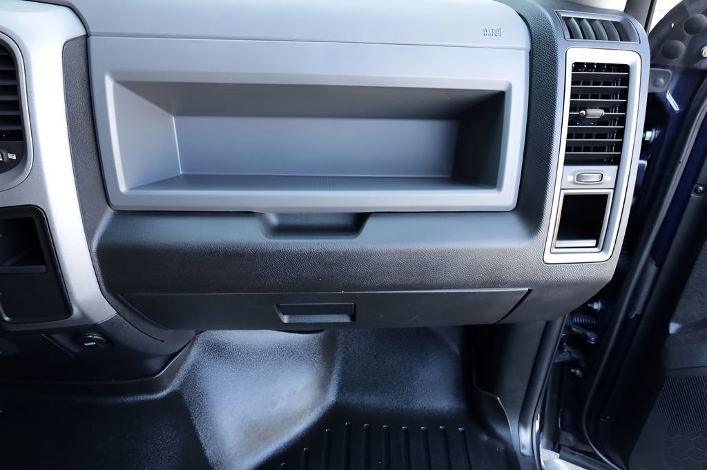 Used 2018 RAM 1500 Express w/ Express Value Package image 39