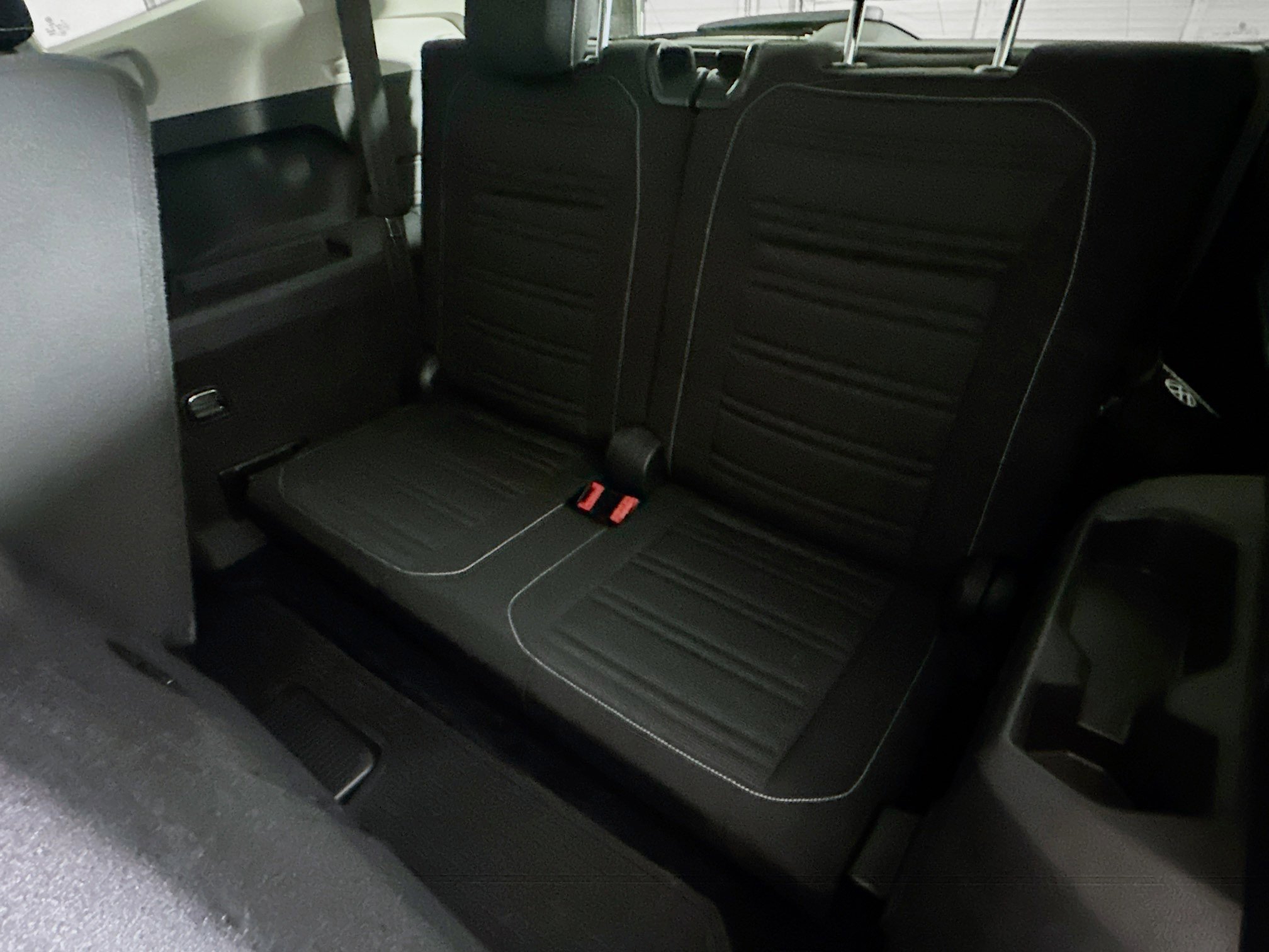 Used 2022 Volkswagen Tiguan S image 26