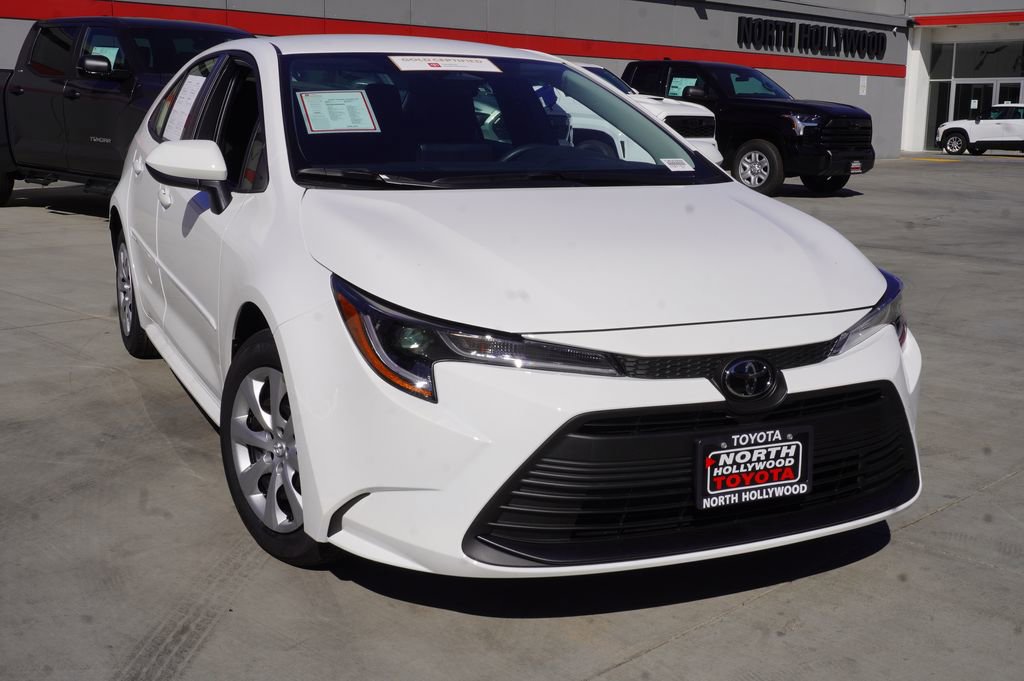 Certified 2026 Toyota Corolla LE image 2