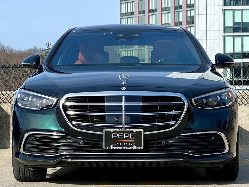 Used 2023 Mercedes-Benz S 580 S 580 image 3