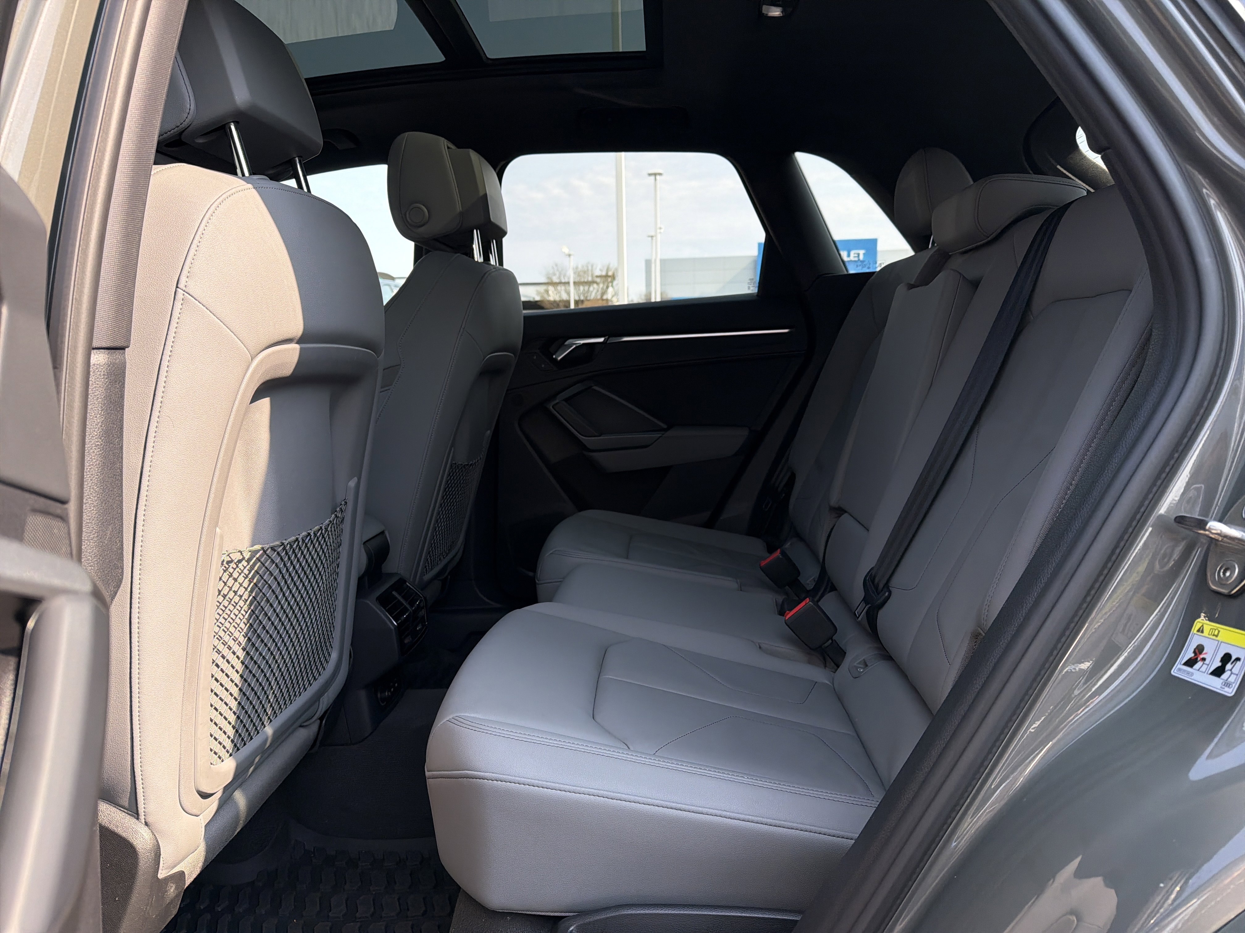 Used 2020 Audi Q3 2.0T Premium Plus w/ Premium Plus Package image 30