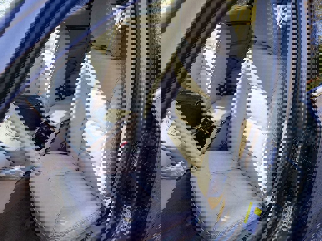 Used 2010 Volvo XC70 3.2 AWD/4WD image 29