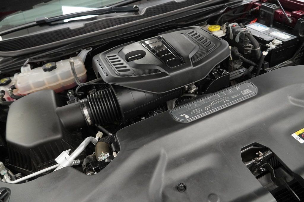 Certified 2024 Jeep Wagoneer Series II AWD/4WD image 49